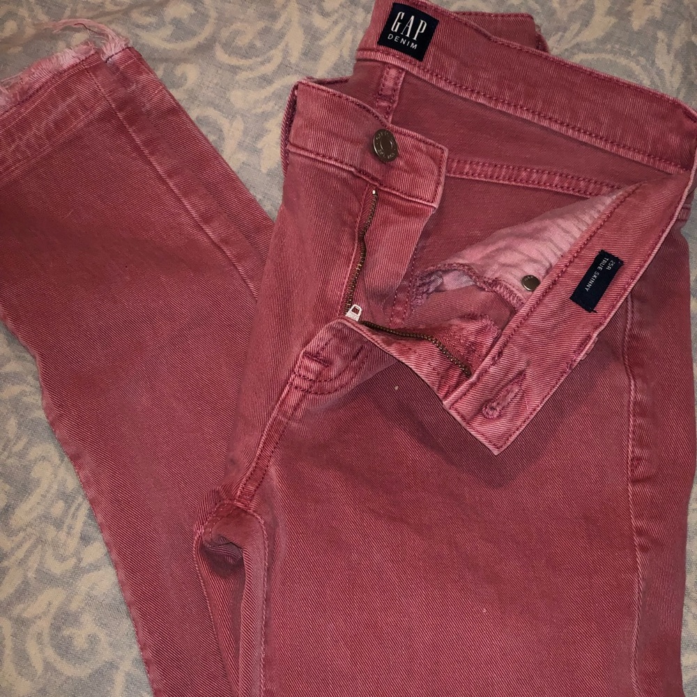 Gap True Skinny Rose colored Jeans